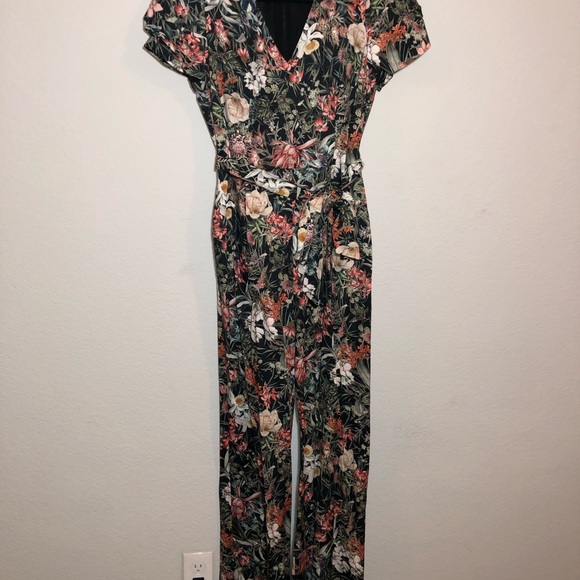 Antonio Melani Floral Jumpsuit - Picture 2 of 8
